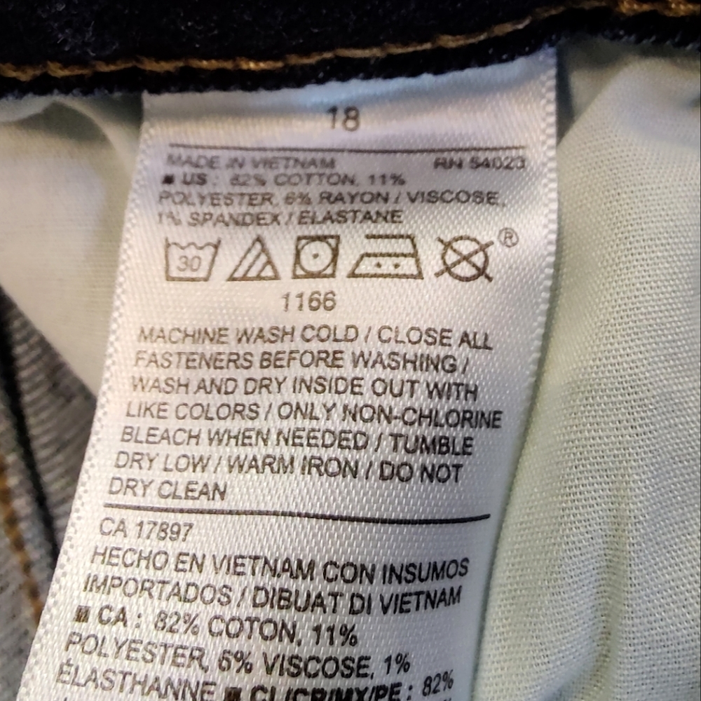 Old Navy High Rise Secret Slim Skinny Jeans - Picture 2 of 5